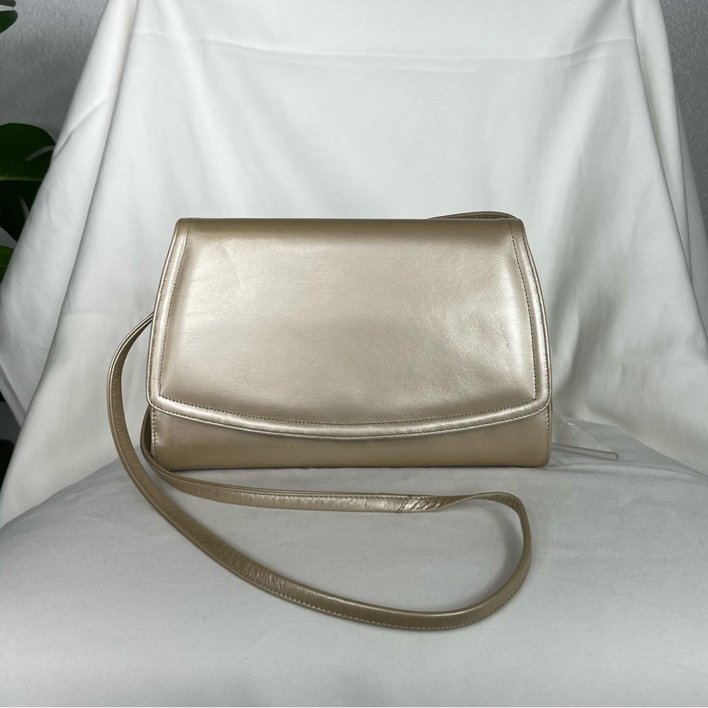 Frenchy of California - White Pearl Purse